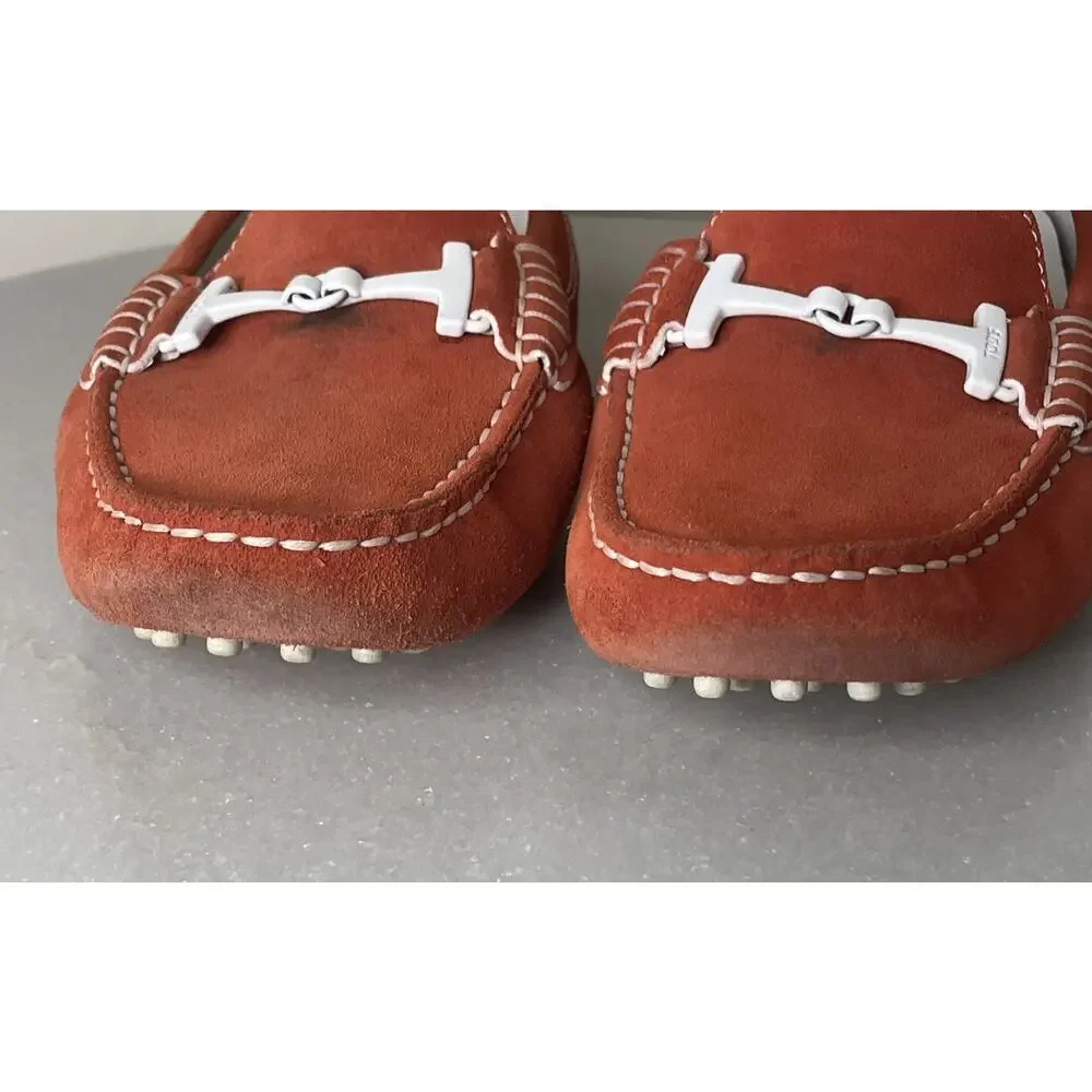 Tod’s Gommino Rust Suede Leather Driving Loafers White Horsebit Buckle 39 / 8.5